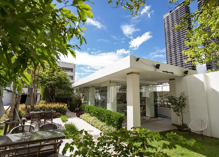 Away Riverside Kene 4* Bangkok