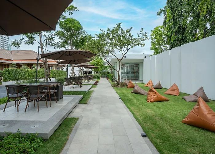 Away Riverside Kene 4* Bangkok